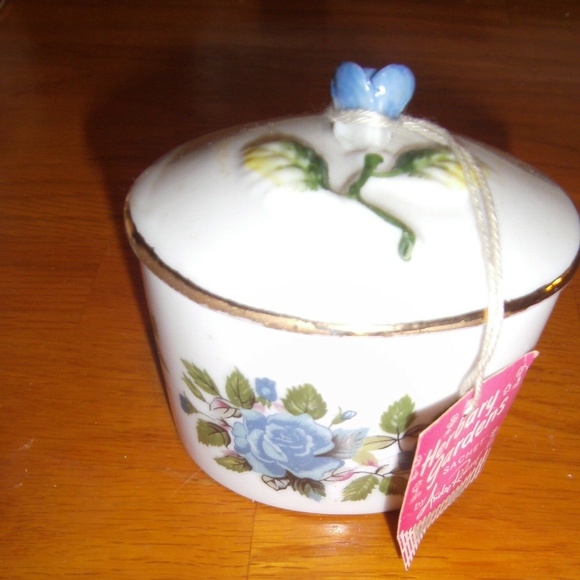 Andre Richard Japan Porcelain Trinket Box Floral D - Picture 1 of 8